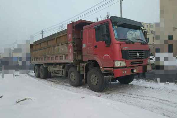 吉林出售转让二手2010年中国重汽豪沃ZZ3257N5247自卸车