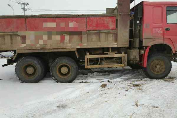 吉林出售转让二手2010年中国重汽豪沃ZZ3257N5247自卸车