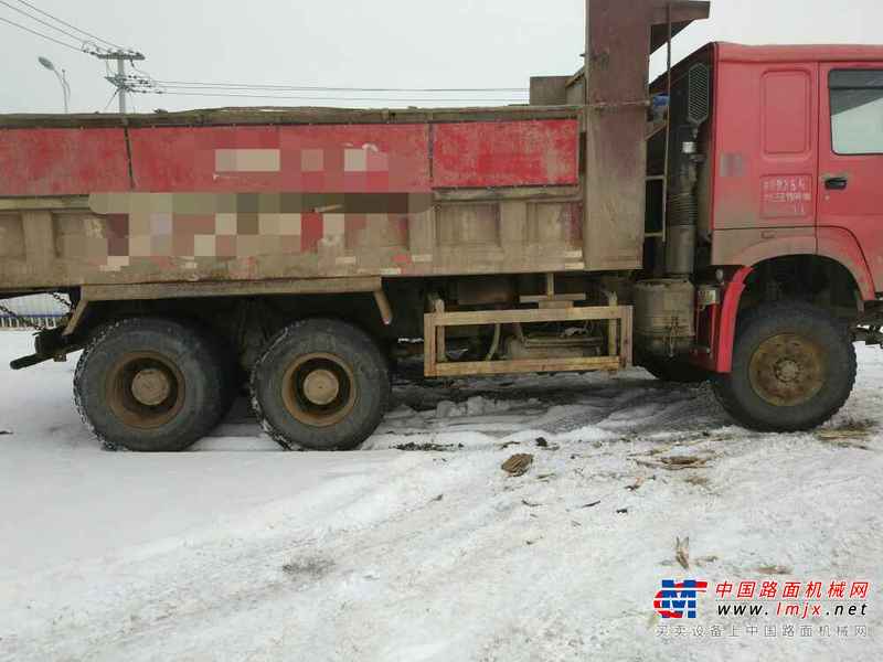 吉林出售转让二手2010年中国重汽豪沃ZZ3257N5247自卸车