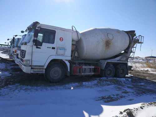 吉林出售转让二手2009年中国重汽豪泺ZZ5317GJBN3267D1搅拌运输车