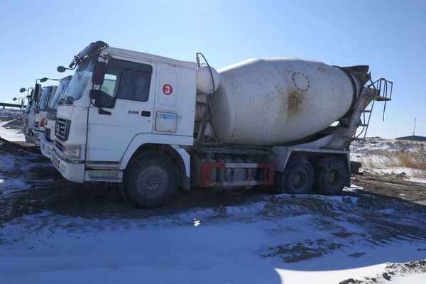 吉林出售转让二手2009年中国重汽豪泺ZZ5317GJBN3267D1搅拌运输车