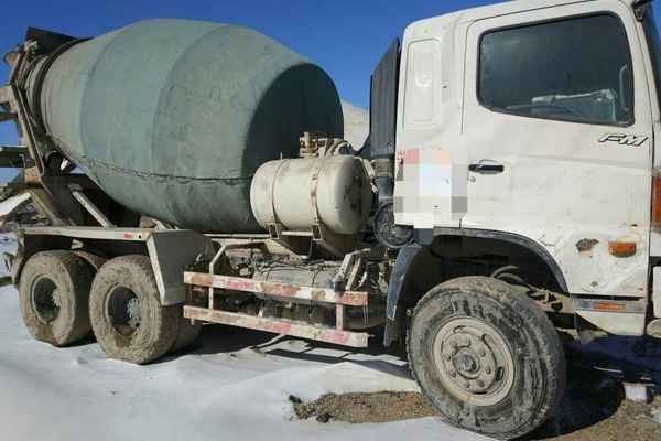 吉林出售转让二手2008年中国重汽豪泺ZZ1317N3267C搅拌运输车