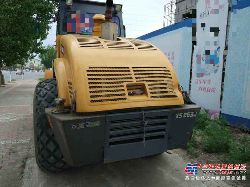 黑龙江出售转让二手7800小时2010年徐工XS262J单钢轮压路机