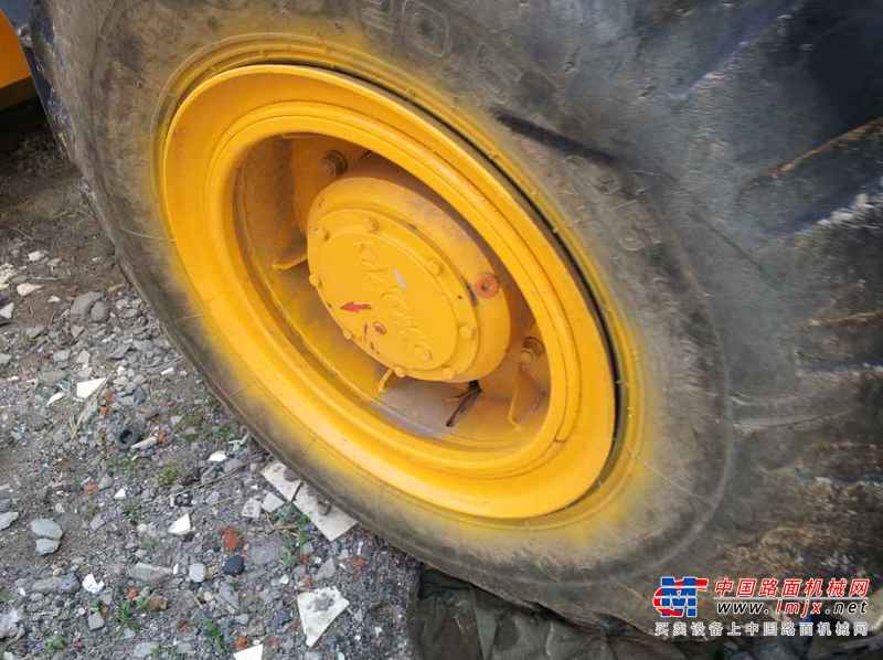 黑龙江出售转让二手5600小时2011年徐工XS222J单钢轮压路机