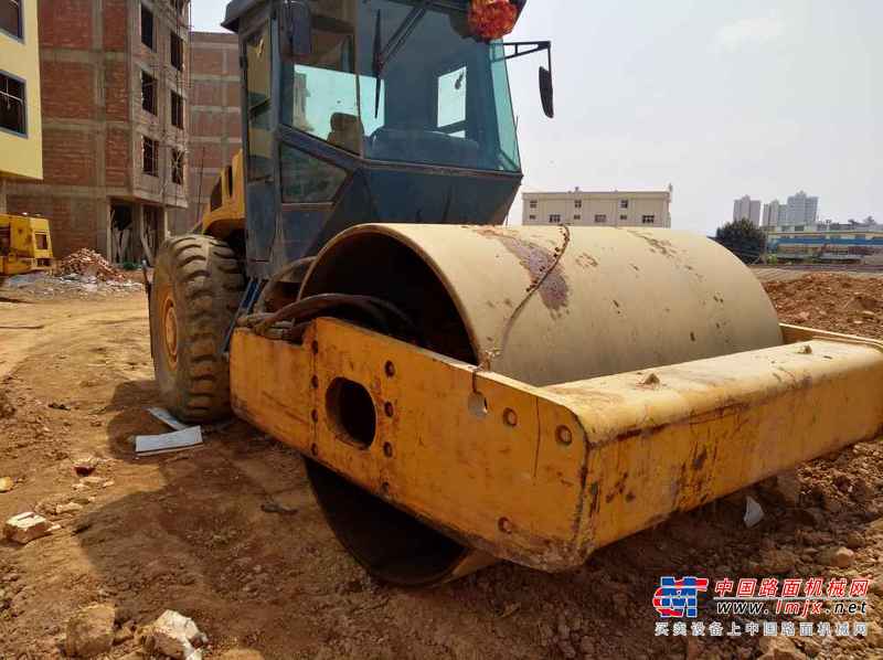 云南出售转让二手18000小时2005年柳工Z20JC单钢轮压路机