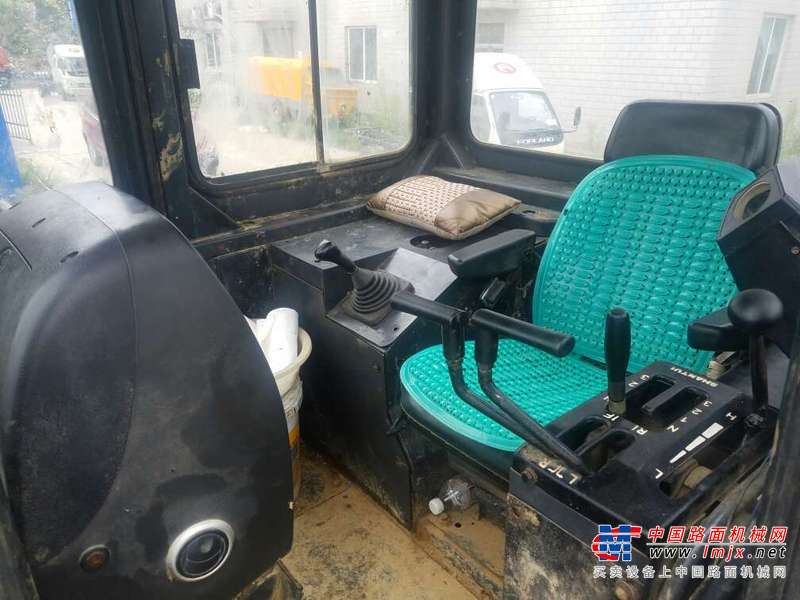 贵州出售转让二手6800小时2009年山推SD22推土机