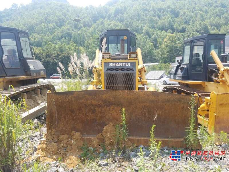 贵州出售转让二手1800小时2016年山推SD16推土机