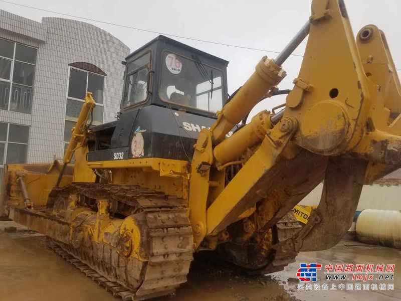 甘肃出售转让二手3000小时2012年山推SD32推土机