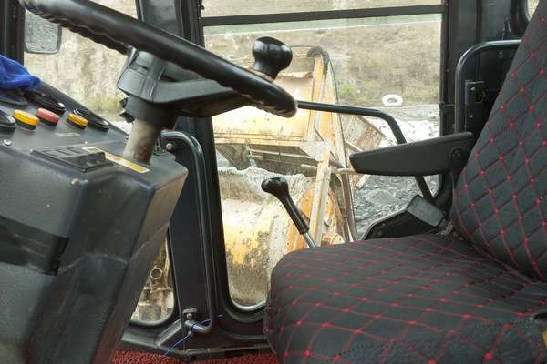 贵州出售转让二手7200小时2010年山推SR20M单钢轮压路机