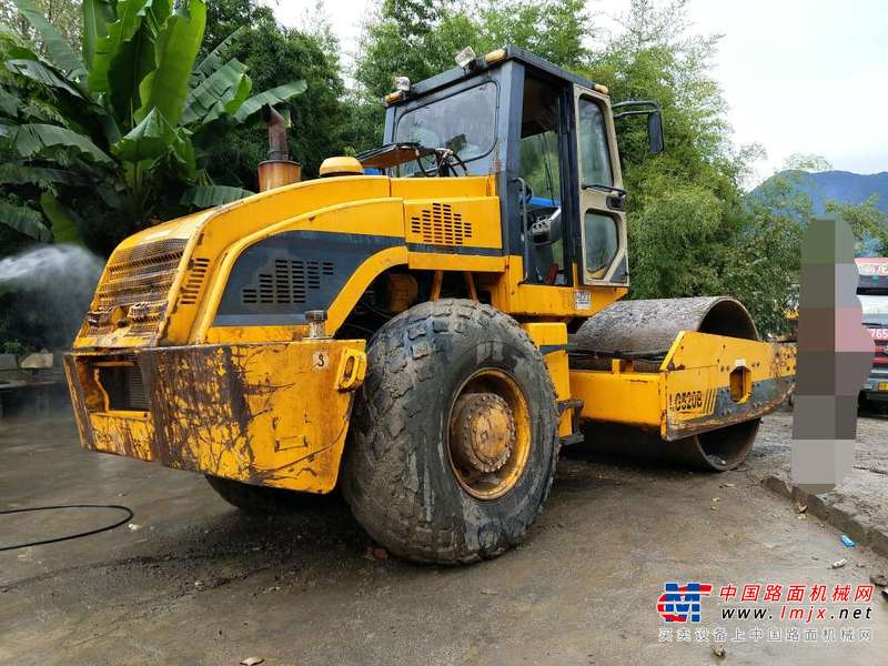 贵州出售转让二手5060小时2012年龙工LG520B单钢轮压路机