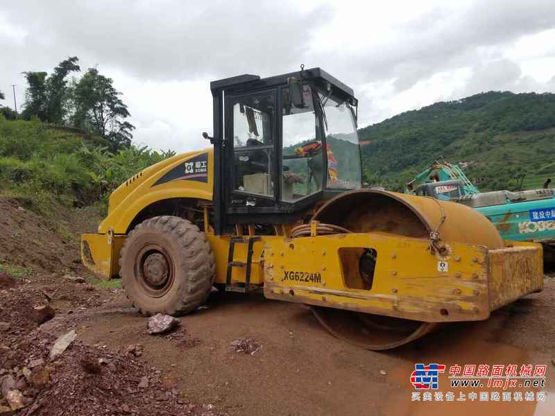 云南出售转让二手2143小时2010年厦工XG6224M单钢轮压路机