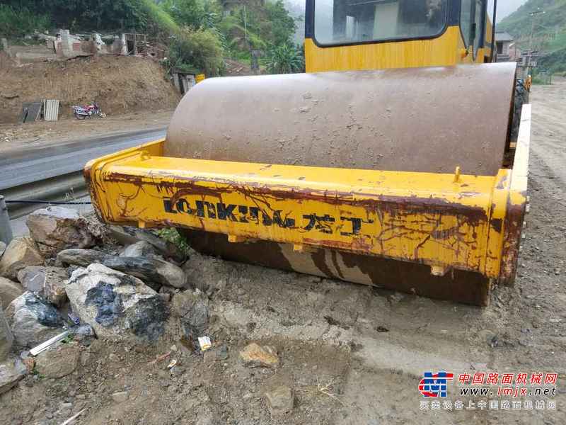 云南出售转让二手5231小时2010年龙工LG522D单钢轮压路机
