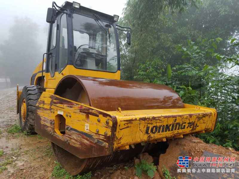 云南出售转让二手3625小时2011年龙工LG522A单钢轮压路机