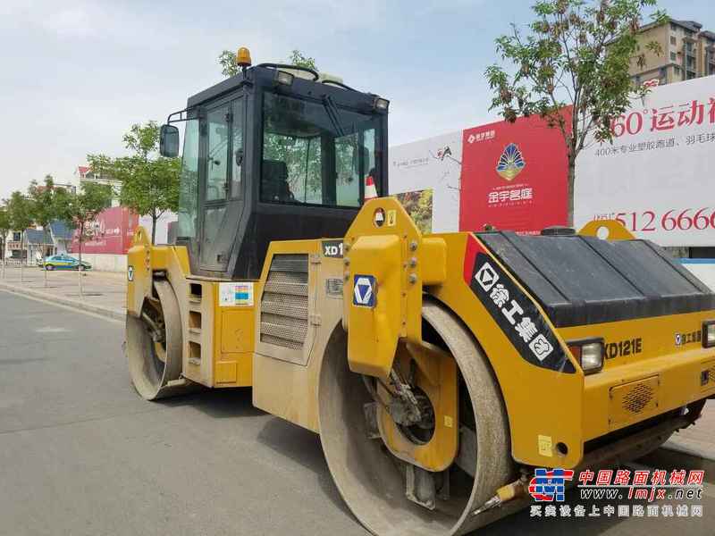 宁夏出售转让二手1200小时2014年徐工XD121E双钢轮压路机