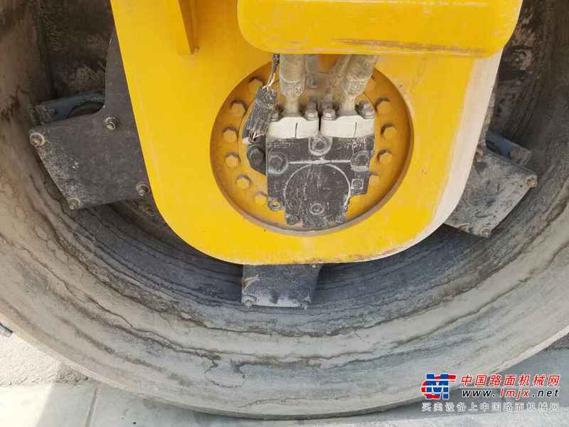 宁夏出售转让二手1200小时2014年徐工XD121E双钢轮压路机