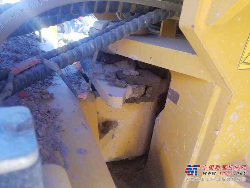 宁夏出售转让二手3900小时2012年徐工XS202JE单钢轮压路机