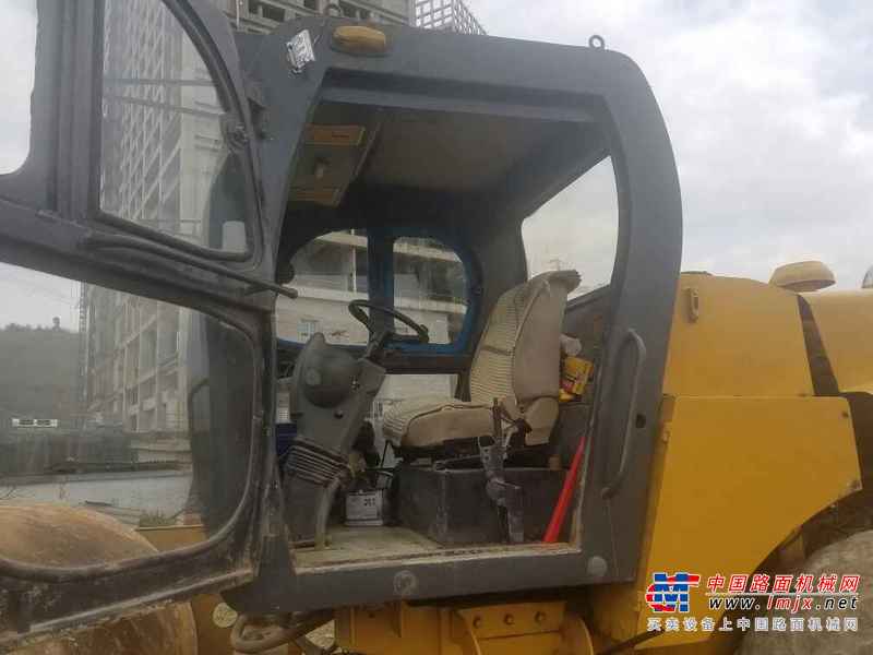 贵州出售转让二手8000小时2005年洛阳路通LT180B单钢轮压路机