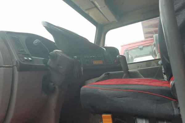 宁夏出售转让二手2013年中国重汽豪沃ZZ5437N466741自卸车