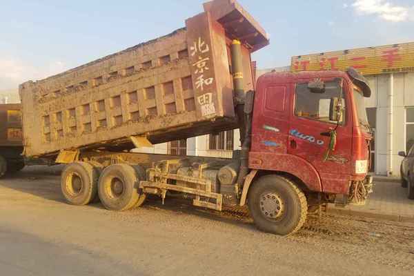 内蒙古出售转让二手2011年红岩CQ3253TMG324自卸车