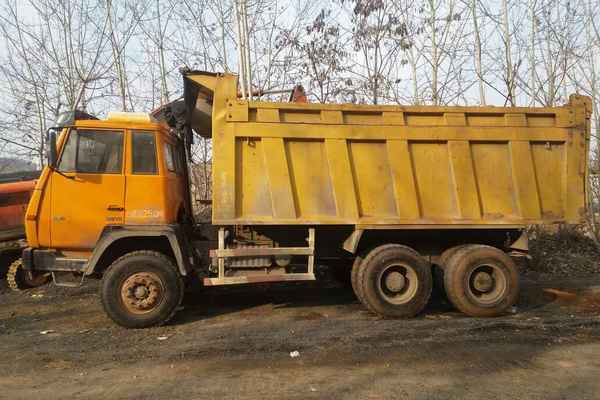 陕西出售转让二手2011年陕汽奥龙SX3255DR354自卸车