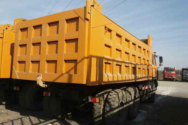 陕西出售转让二手2014年陕汽奥龙SX3255UN384自卸车