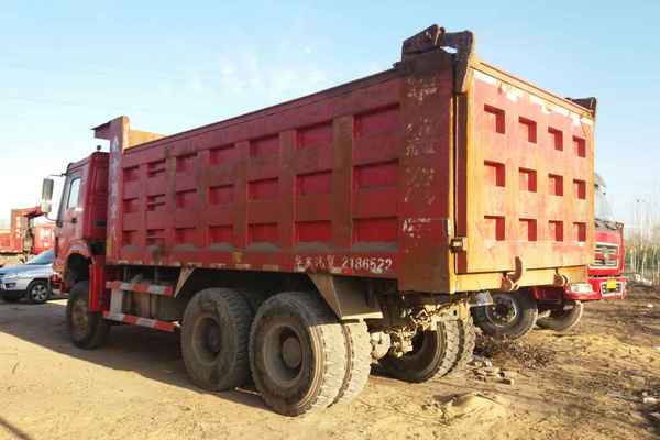 陕西出售转让二手2012年中国重汽豪泺ZZ3257N3847A自卸车