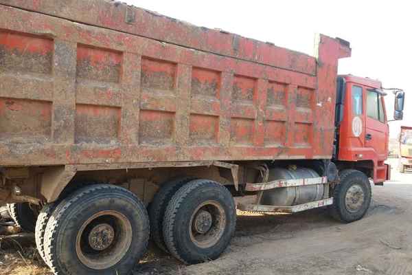 陕西出售转让二手2009年红岩CQ3254SMG384自卸车