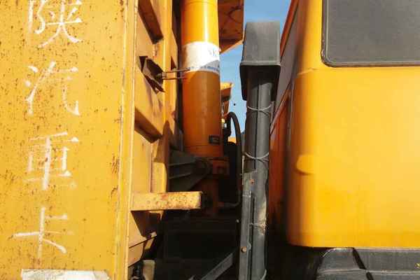 陕西出售转让二手2013年陕汽奥龙SX3255UN384自卸车