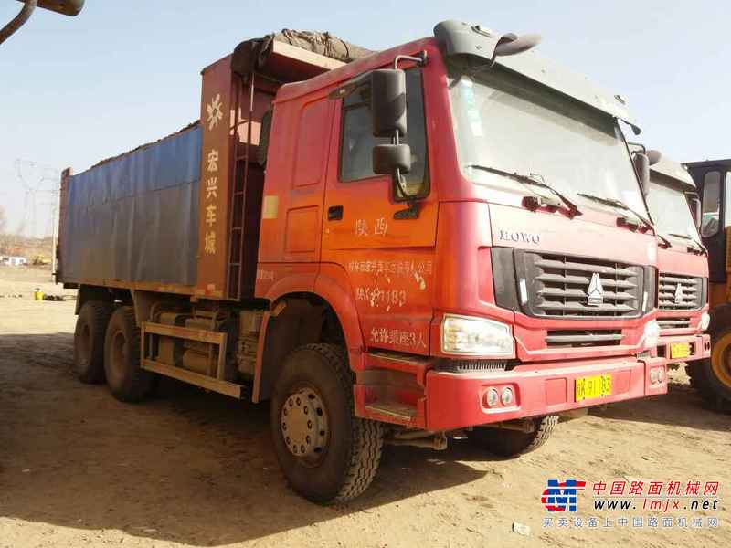 陕西出售转让二手2013年中国重汽豪泺ZZ3257N3648W自卸车