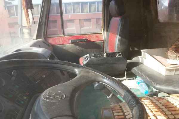 陕西出售转让二手2010年陕汽奥龙SX3255UN384自卸车