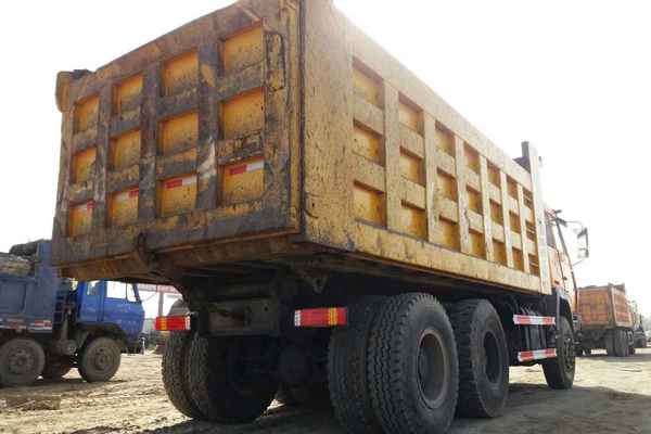 陕西出售转让二手2013年陕汽奥龙SX3255UN384自卸车