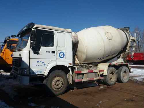 陕西出售转让二手2011年中国重汽豪泺ZZ1317N3267C搅拌运输车