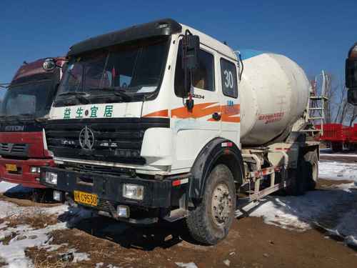陕西出售转让二手2010年北奔NG52504GJBZ搅拌运输车
