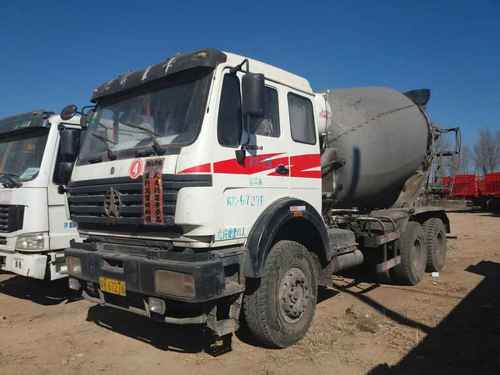 陕西出售转让二手2010年北奔ND5256GJBZ搅拌运输车
