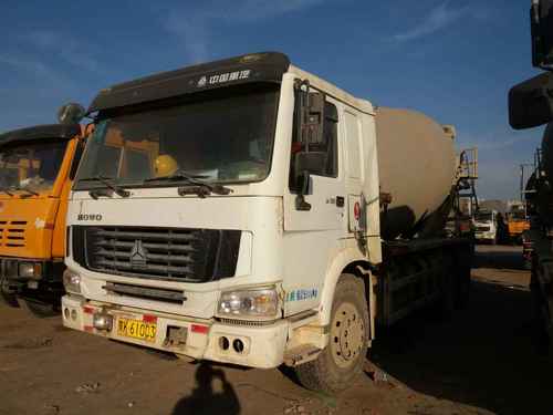 陕西出售转让二手2009年中国重汽豪泺ZZ1317N3267C搅拌运输车