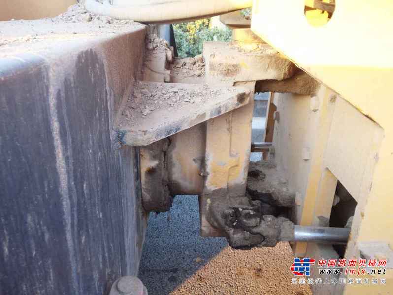 山西出售转让二手6000小时2008年洛阳路通LT220B单钢轮压路机