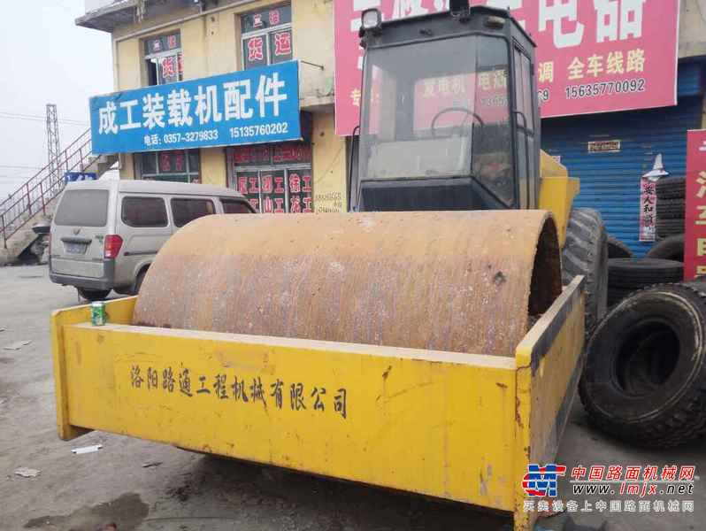 山西出售转让二手7000小时2003年洛阳路通YZ18B单钢轮压路机