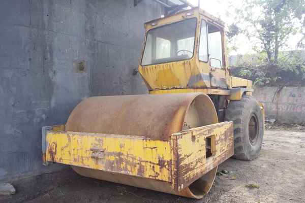 山西出售转让二手6500小时2003年洛建YZ14B单钢轮压路机
