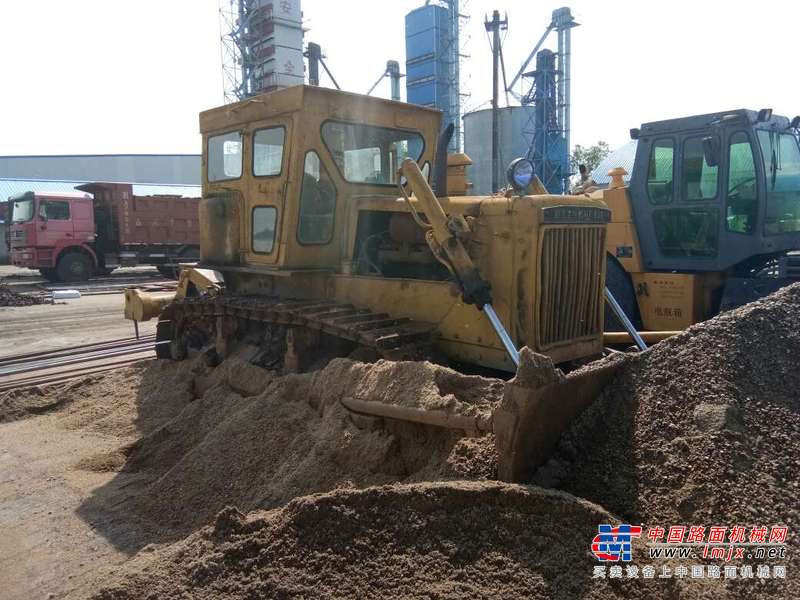 黑龙江出售转让二手20000小时2004年宣工TG140推土机
