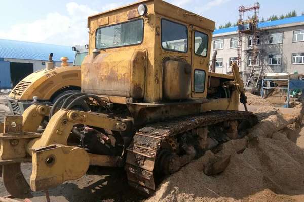 黑龙江出售转让二手20000小时2004年宣工TG140推土机