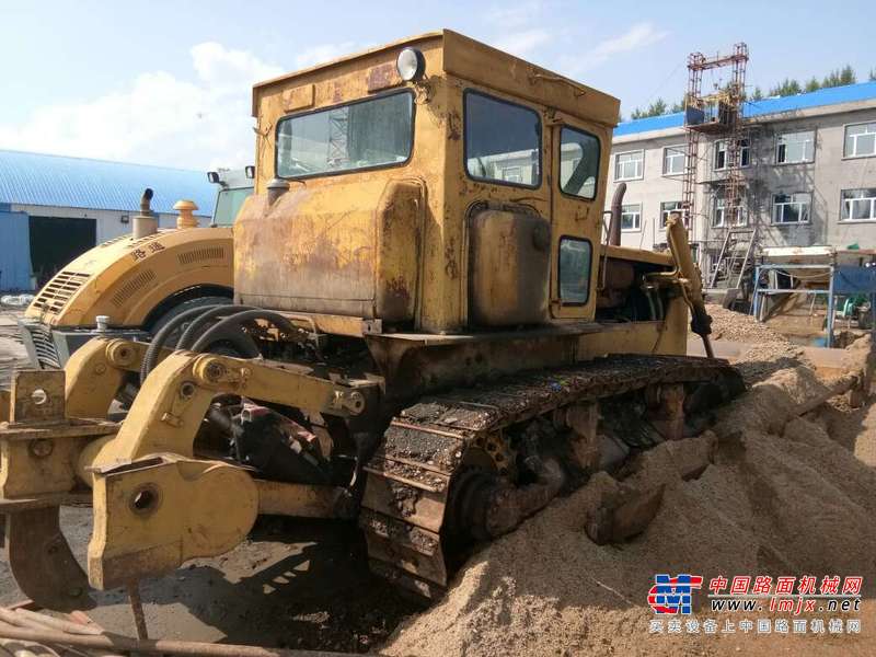 黑龙江出售转让二手20000小时2004年宣工TG140推土机