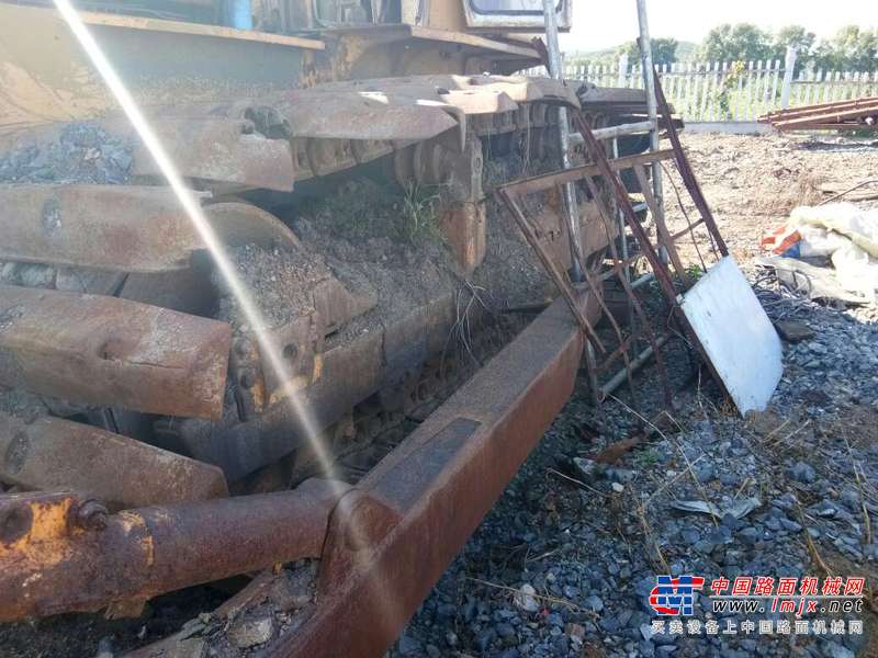 黑龙江出售转让二手13000小时2004年宣工TG140推土机