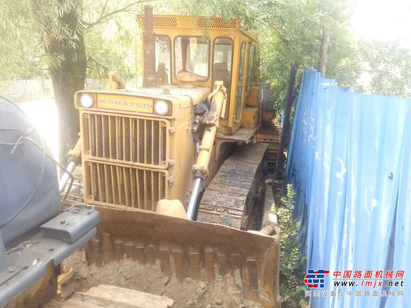 吉林出售转让二手12434小时2004年小松D85推土机