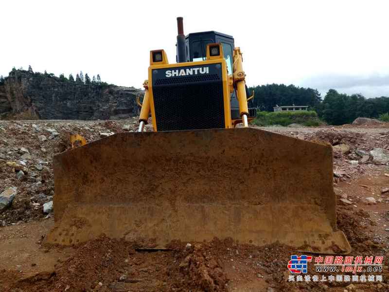 贵州出售转让二手7792小时2009年山推SD22推土机