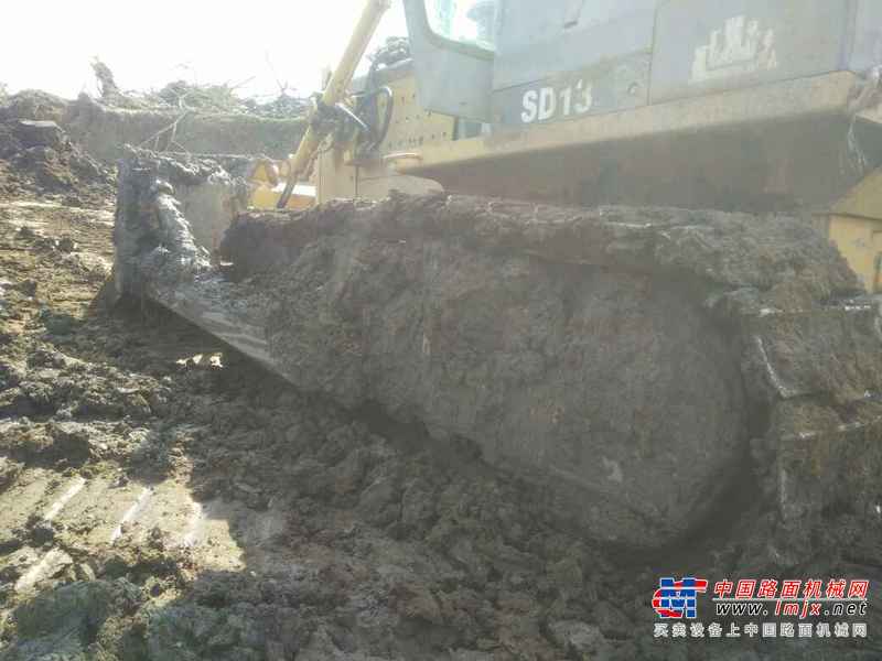 湖北出售转让二手15000小时2006年山推SD13推土机