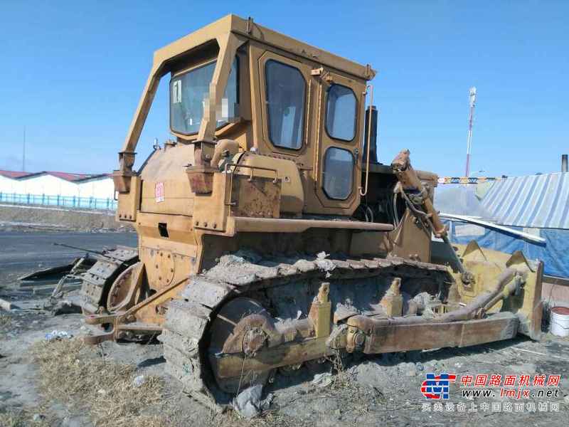 黑龙江出售转让二手20000小时2005年小松D85推土机