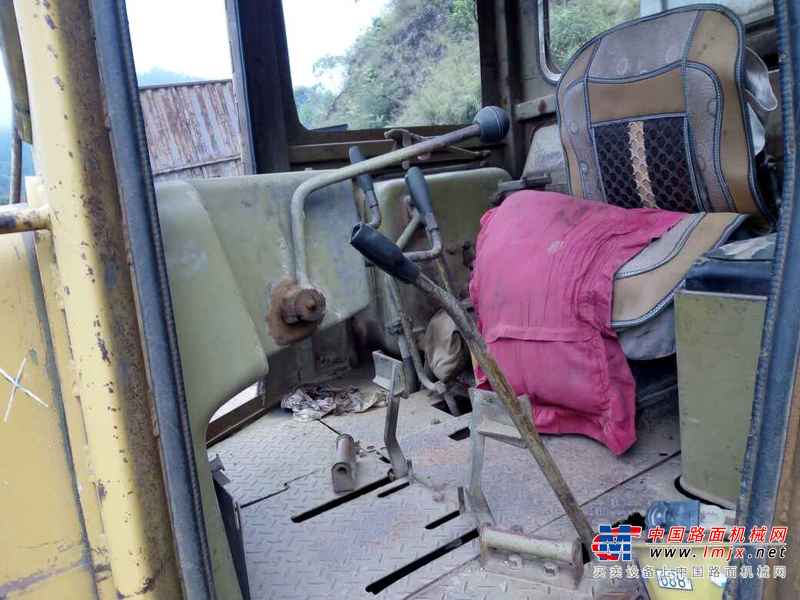 云南出售转让二手5455小时2003年宣工T140推土机