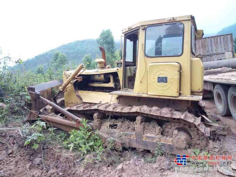 云南出售转让二手5455小时2003年宣工T140推土机