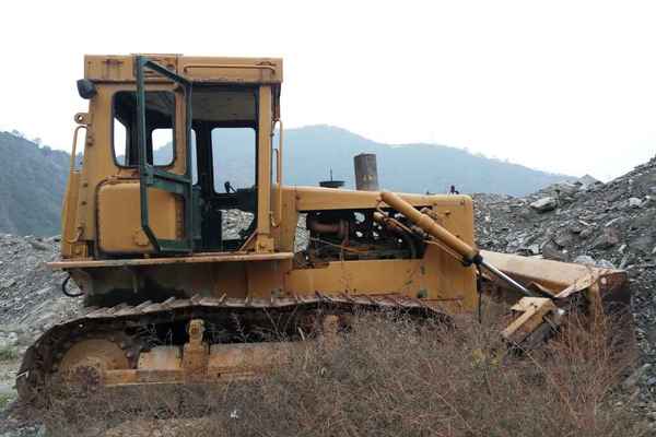 陕西出售转让二手6000小时2003年宣工TY165推土机