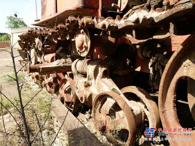 陕西出售转让二手9000小时2003年东方红CA702推土机